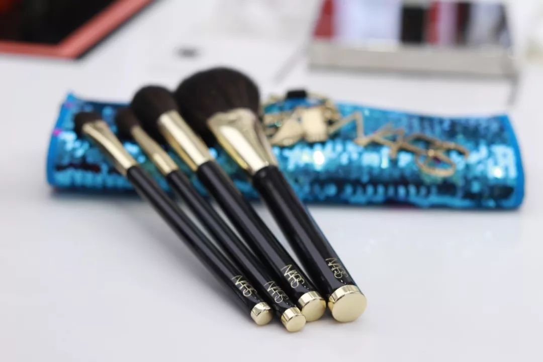 再续STUDIO54夜店传奇，NARS重庆邀你“双11”来蹦迪