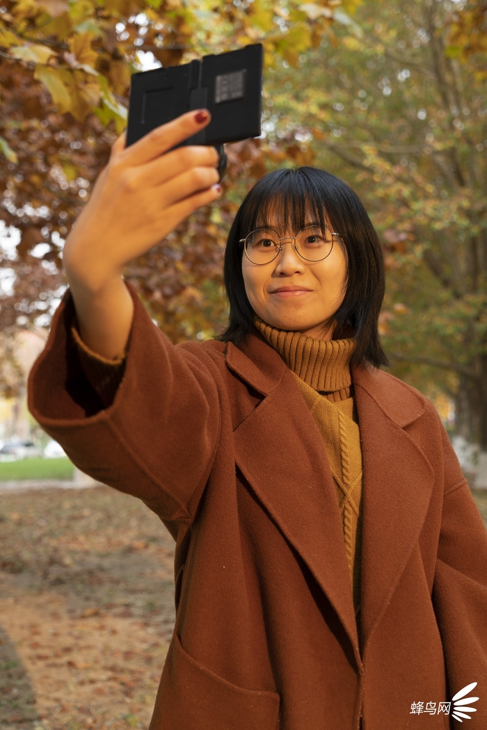 佳能M200入门微单相机eosm200,佳能eosm200值不值得买