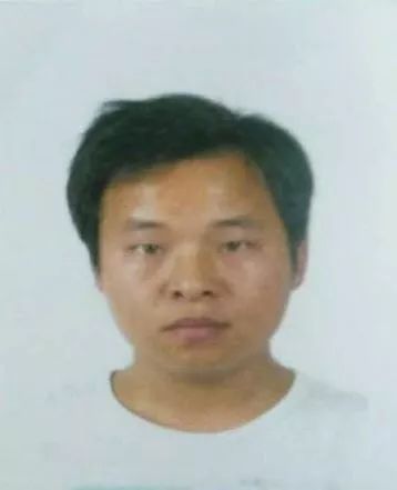 他们开车的，快把他们“揪”出来