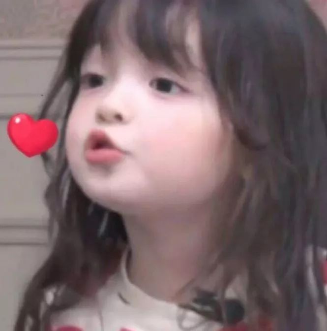 钟楚曦新中式穿搭同款,高级脸的钟楚曦独爱港风式穿搭