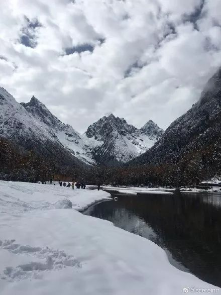 中国哪里开始下雪了,什么地方开始下雪了