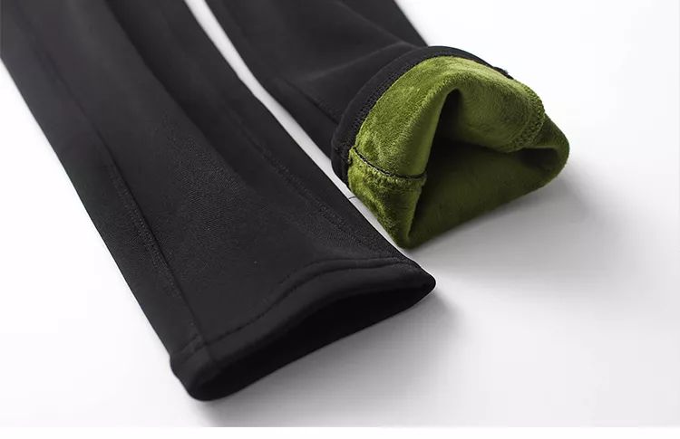 把护肤品穿在腿上是种什么体验？还能「显瘦10斤+超级保暖」