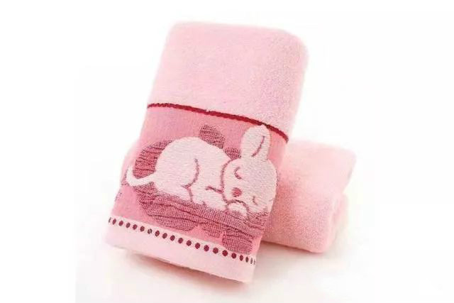 毛巾变硬怎么处理恢复软,毛巾变滑变黏怎么解决