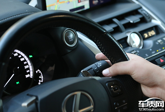 冬季玻璃水没有用完怎么更换,车冬季需要更换玻璃水还有什么