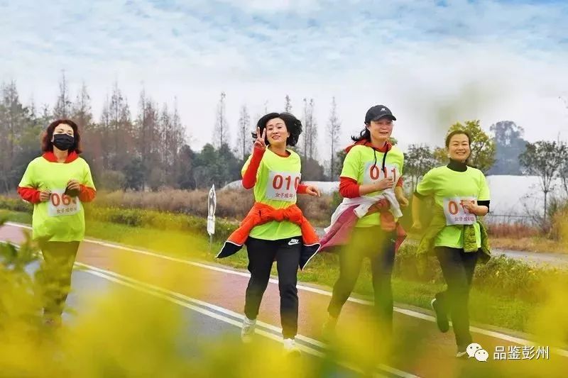 彭州许你一个七彩的世界,来彭州带你看海