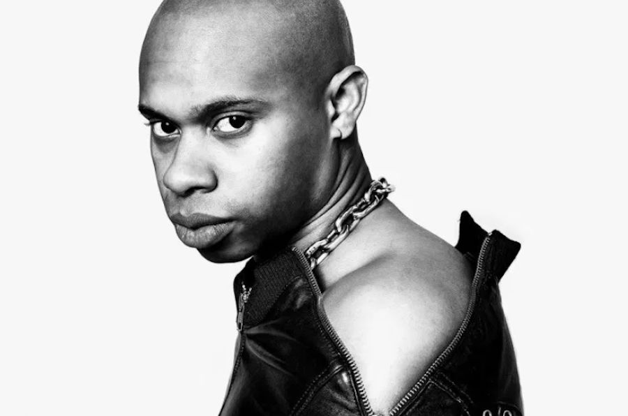 曾被高级时装看不起的球鞋，如今成了奢侈品牌们的摇钱树