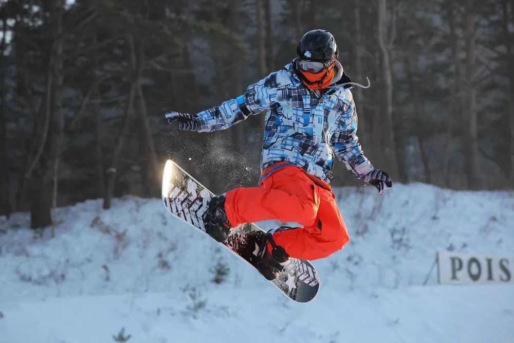 告别滑雪小白!教你几个入门绝招,让你成为雪场大神!