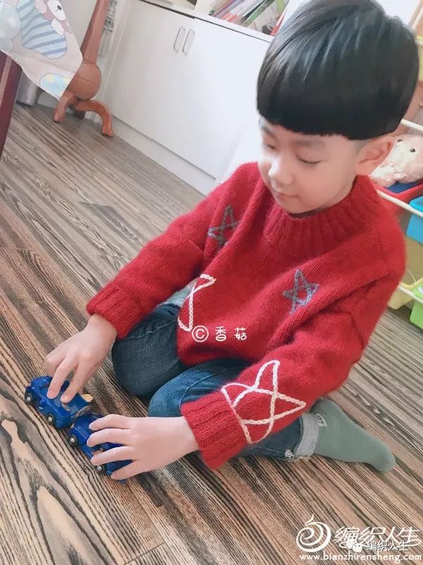 山羊绒女宝毛衣的编织教程,女宝彩虹色套头毛衣编织全过程