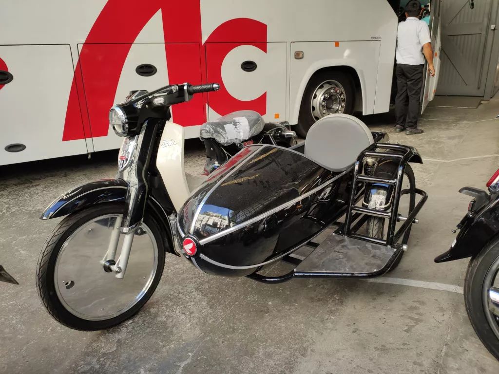 萨瓦迪卡摩托,萨瓦迪卡曼谷摩托