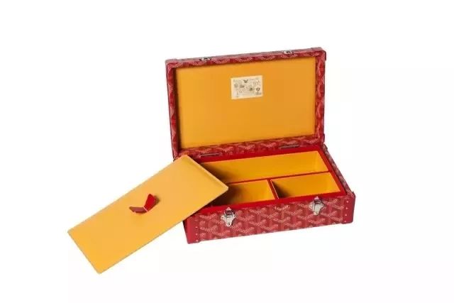 阿娇微博晒钻戒,阿娇晒出超大钻戒照