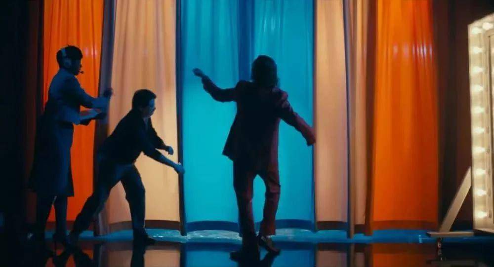 43万人打出8.9高分反转电影,38万人打出8.7的高分电影