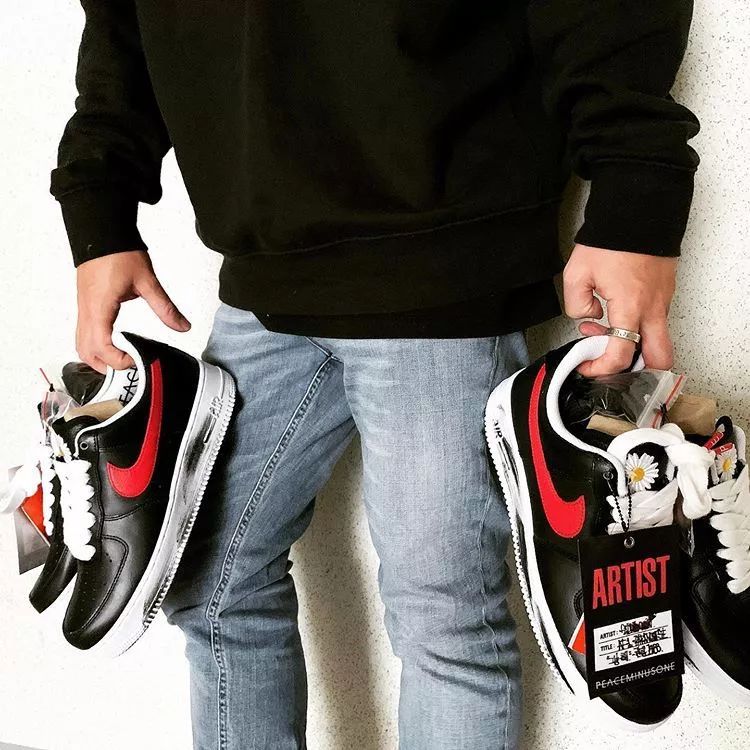 年末跨界合作狂潮｜吃的穿的用的中国的外国的各种联名各种抢钱