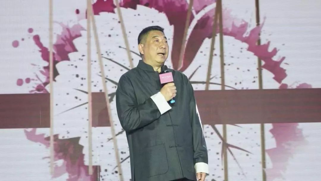 今天,澳洲进口品MOINA正式开启天然护肤时代