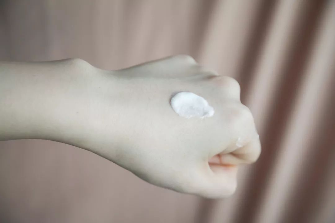 秋冬内搭必备神器,冬天只需这4件内搭每天不一样