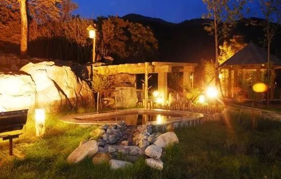 北京温泉攻略一站式,推荐五一值得去的温泉北京