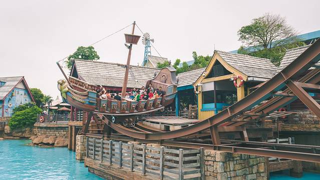 长隆海洋王国海底机动船,珠海长隆海洋王国鲸鲨馆海底区