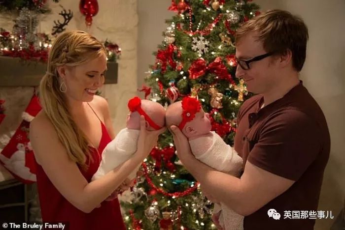 同卵双胞胎体重相差0.8斤正常吗,同卵双胞胎一个胖一个瘦