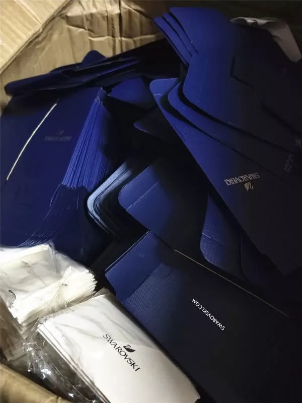 施华洛世奇假货案件,施华洛世奇假冒商品