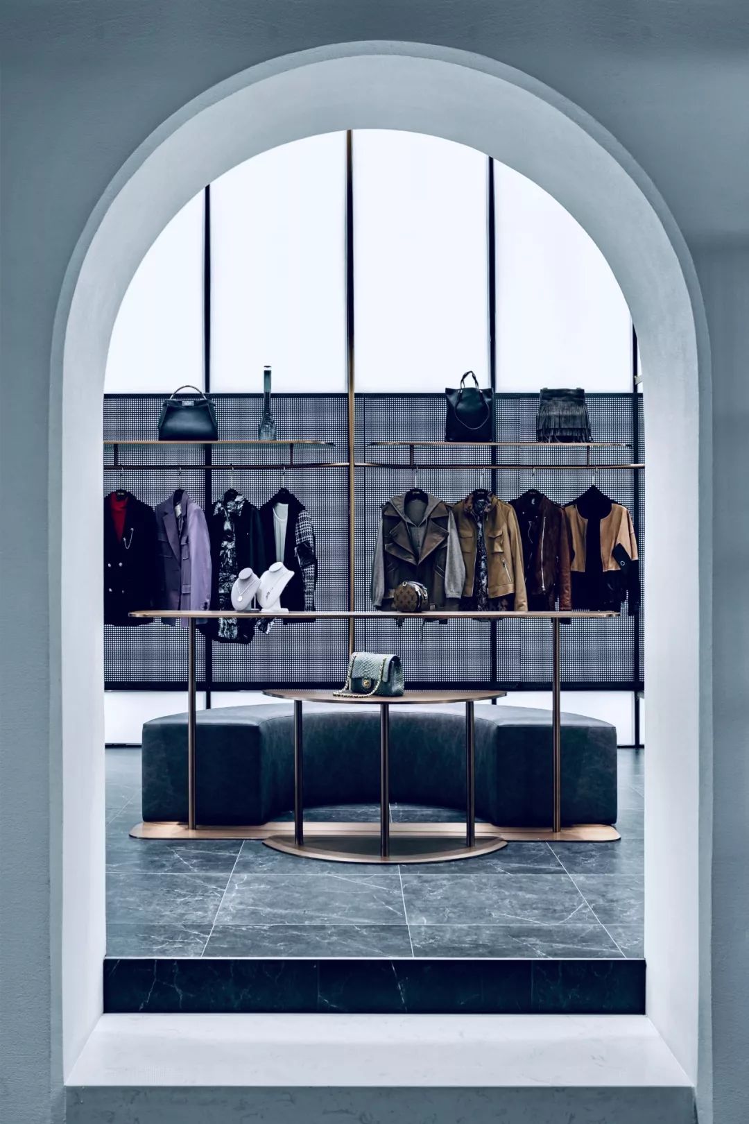 路飞女装原创设计直播,路飞设计女装