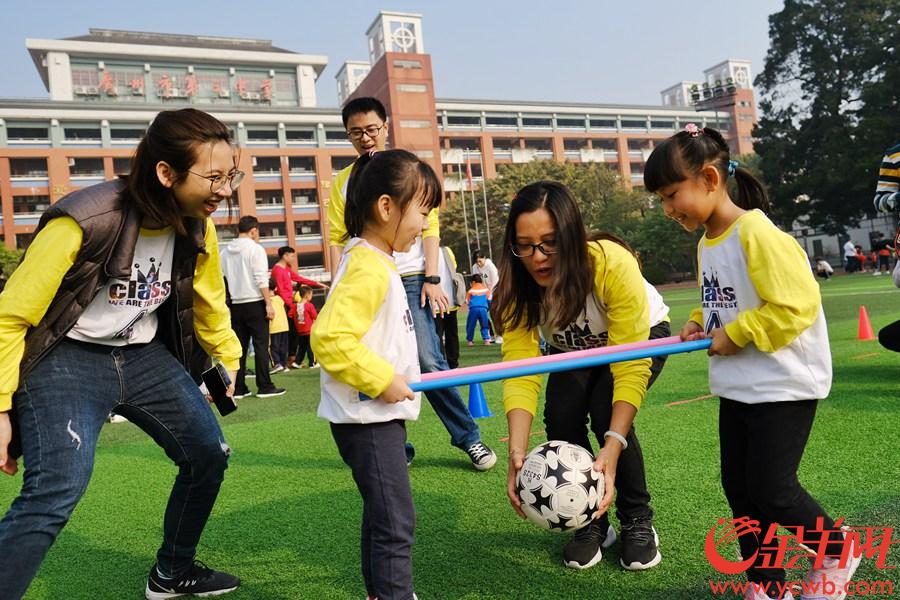 足球嘉年华直播,足球亲子嘉年华活动照片