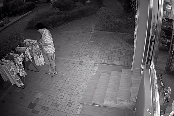 晾晒的性感*裤内**不翼而飞,你被这么一群人盯上了