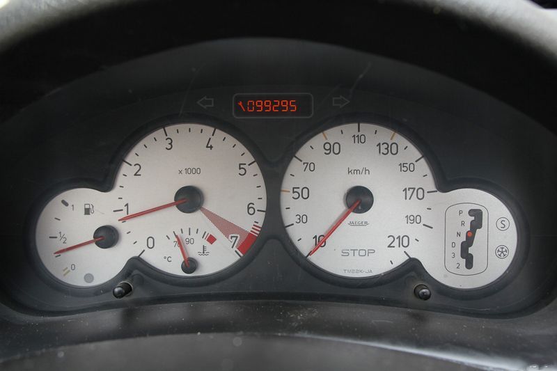 5万公里精品标致206,标致2061.4手动9万公里