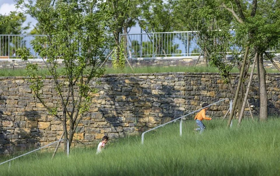 贵州安顺西秀区虹山湖市民公园,西秀区武当路虹山湖市民公园