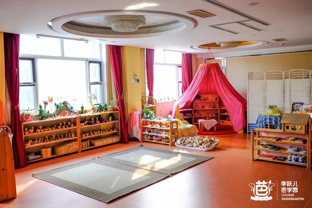 李跃儿芭学园收费标准2021年,李跃儿芭学园