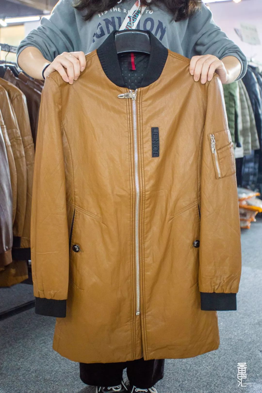 仅6天！南村服装厂特卖会开抢，卫衣100元3件！羽绒买一送一