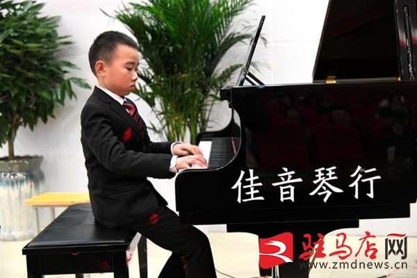 佳音琴行举办教学成果汇报暨新春音乐会