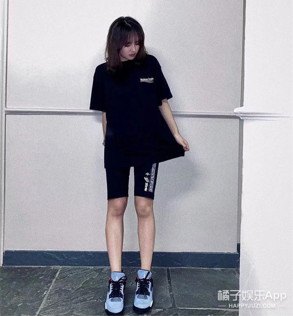 最大牌女团？赌王女儿集合三大豪门千金跳女团舞，这学历身价酸了