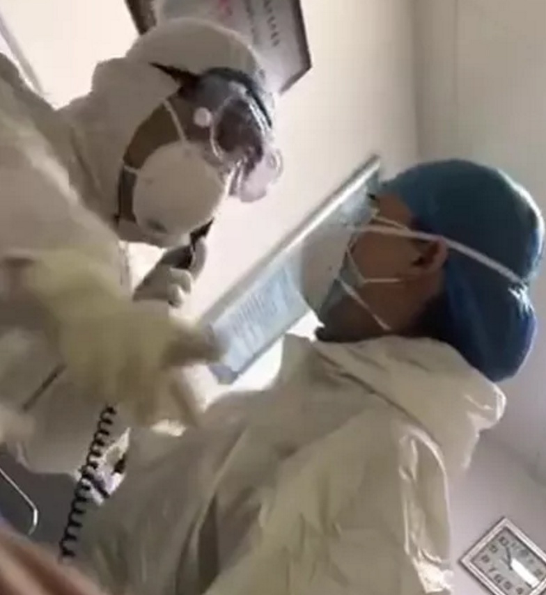 那位在电话里崩溃咆哮的医生到底经历了什么？