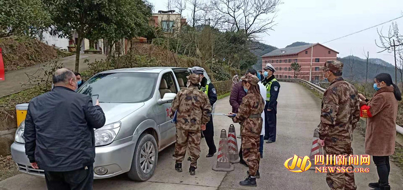 抗击疫情女子兵,抗击疫情一线的女战士