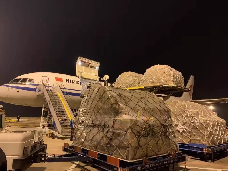 武汉一家七口的战疫,中国企业武汉抗疫