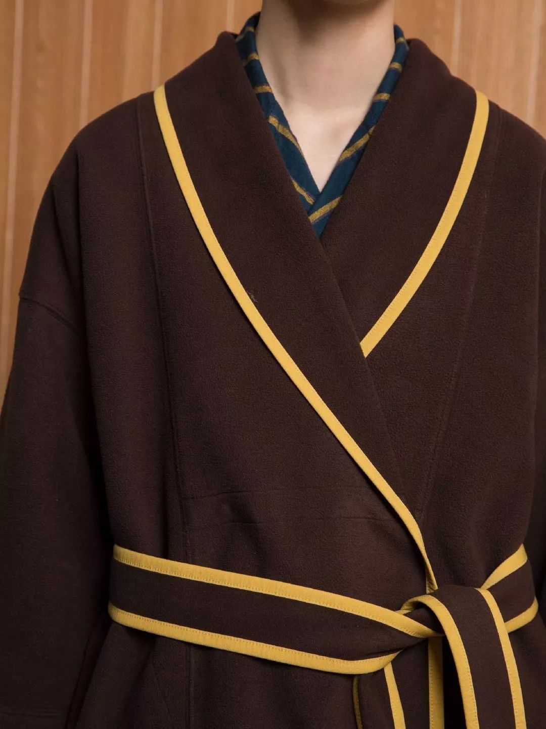 低头看看自己,低头看看