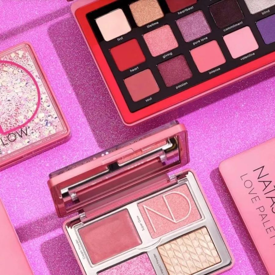 兰蔻情人节限定口红翻毛皮,兰蔻情人节限定礼盒口红丝绒