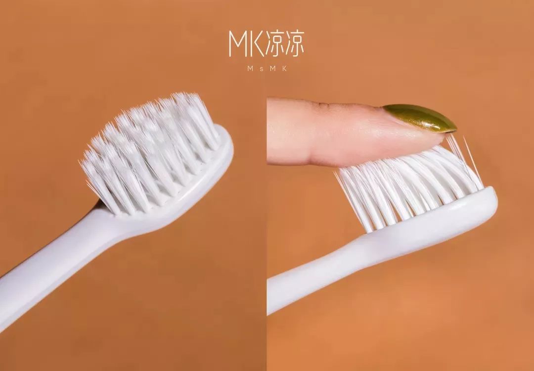 情侣送礼物送什么比较好,情侣必送东西有哪些