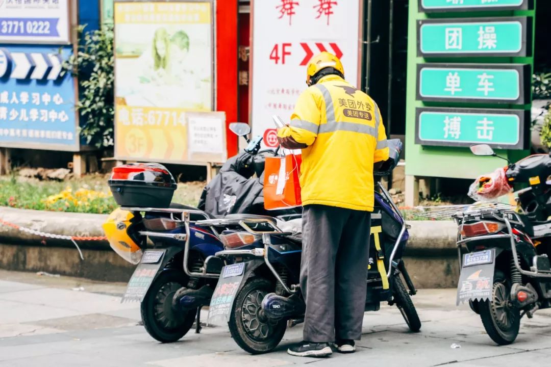 待阴霾散去我们一起去看海,待阴霾散去看春暖花开