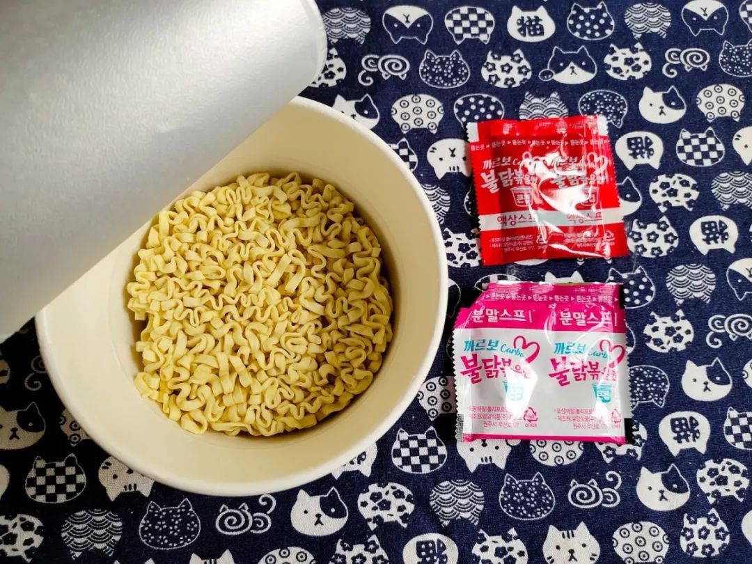 农心韩式炸酱面方便面测评,全球十大好吃泡面拌面测评