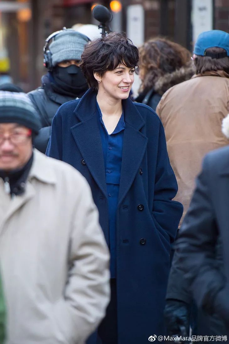 maxmara大衣,maxmara经典款大衣