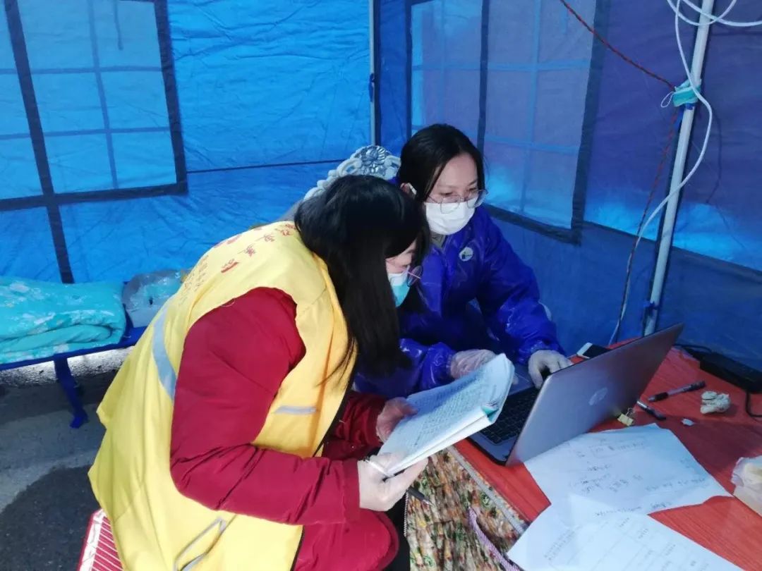 “我就是要出去！”看法官妙招说服各路“购物大妈”“取货大叔”丨直通湖北