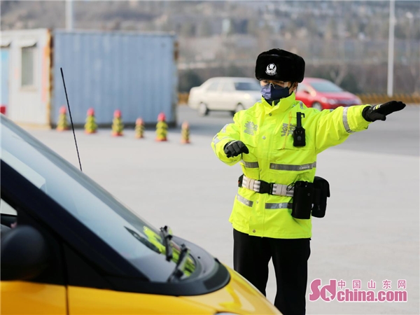 战疫路上有一种担当叫巾帼文明岗,巾帼不让须眉战役一线勇作为