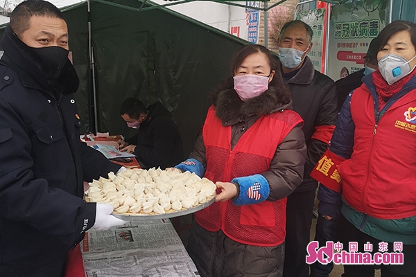 巾帼不让须眉向抗疫一线同志致敬,巾帼不让须眉战疫诠释担当