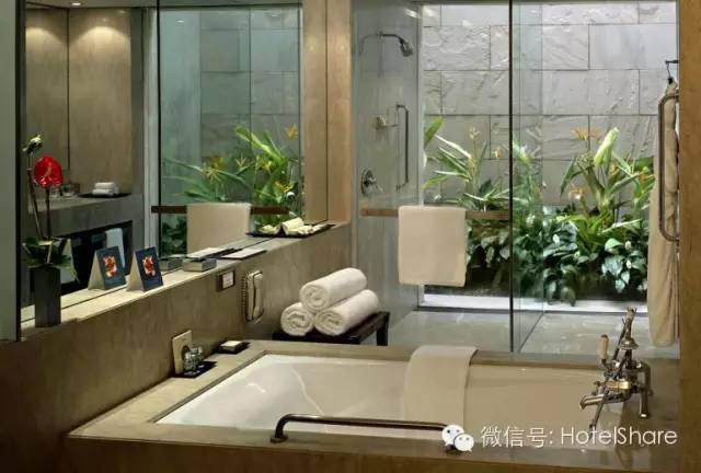 特朗普访印全程视频,特朗普开过的酒店