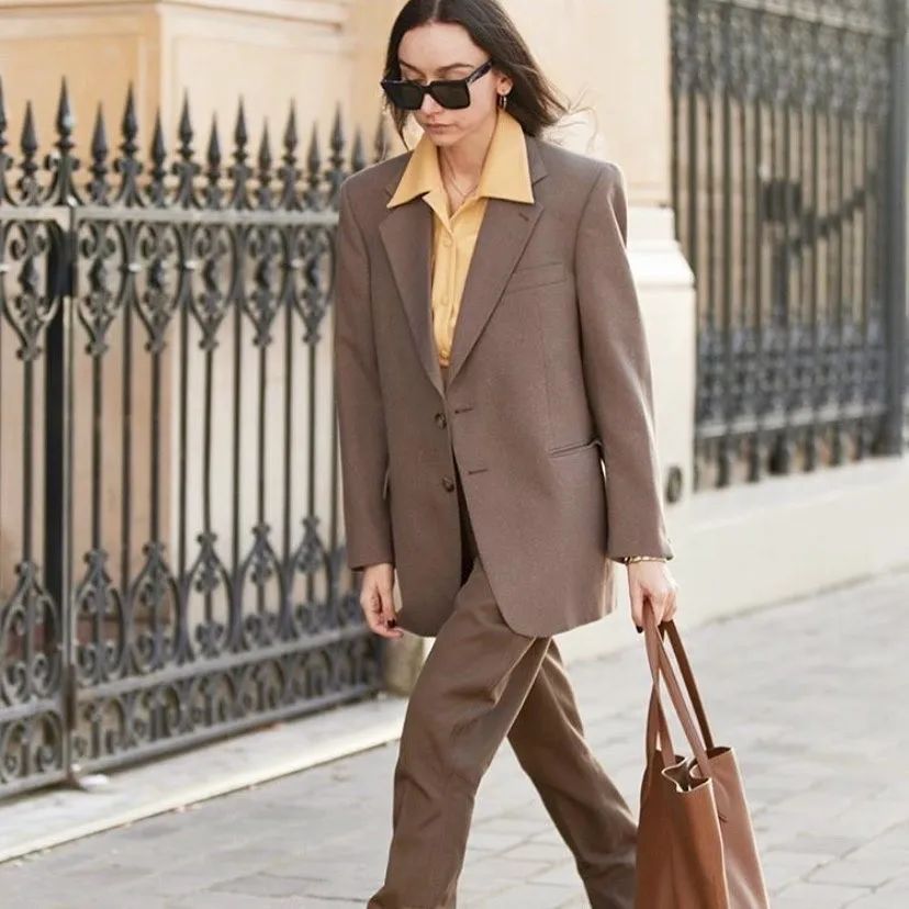 今年最值得买的三件衣服,质量很好的过时款衣服值得买吗