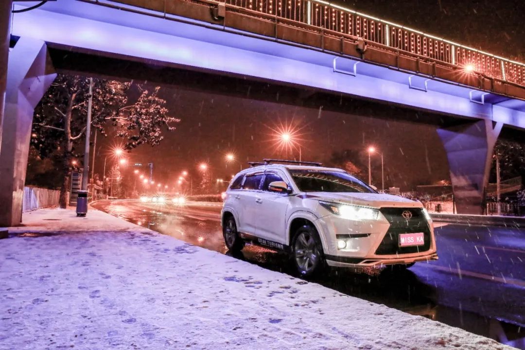 爱改装的车主眼中汉兰达咋样？除了油耗高、推背感肉外，不偷工减料、舒适度高能不能加分？