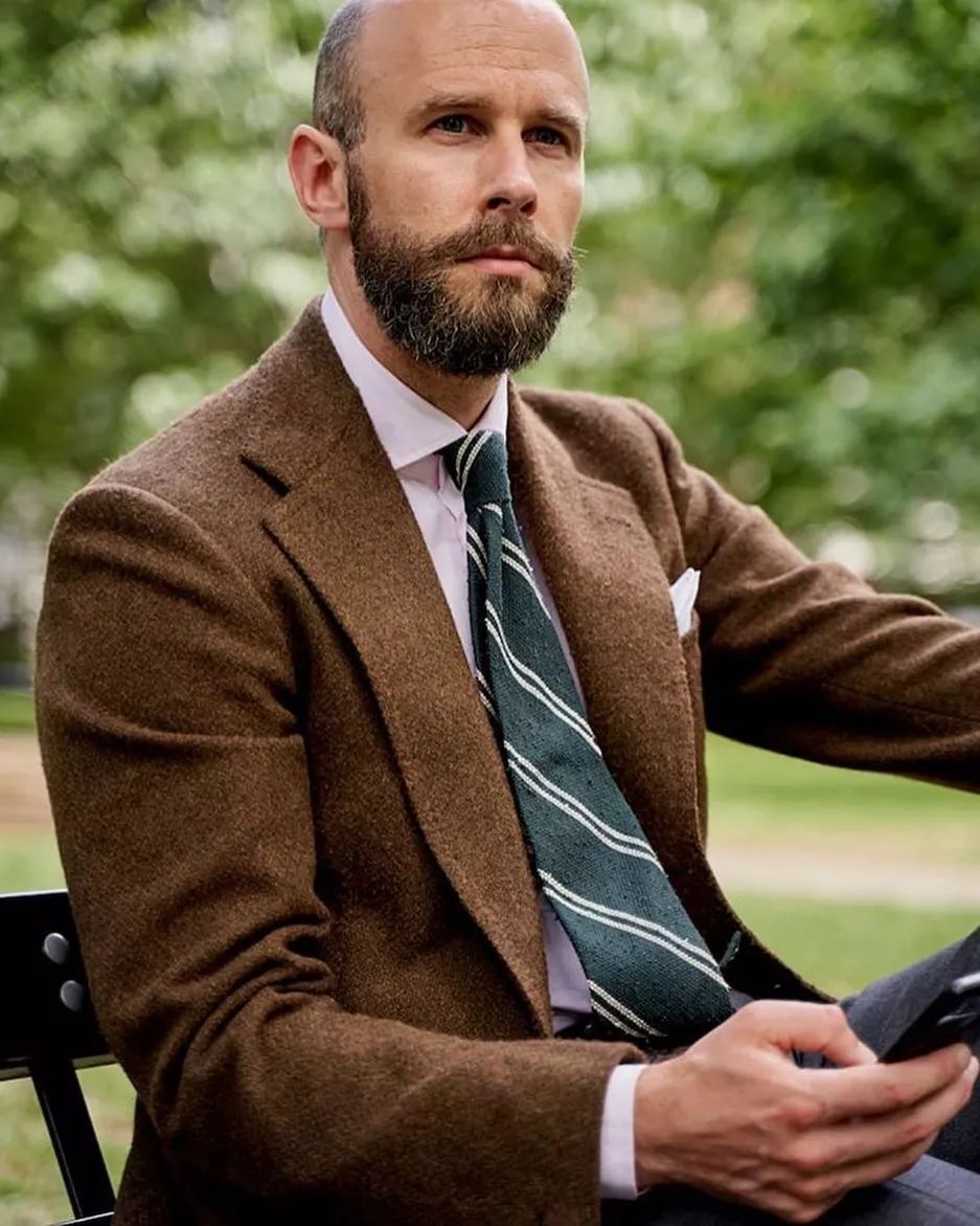 男人去办公室上班时应该把「佩剑」藏在哪儿？｜基本款