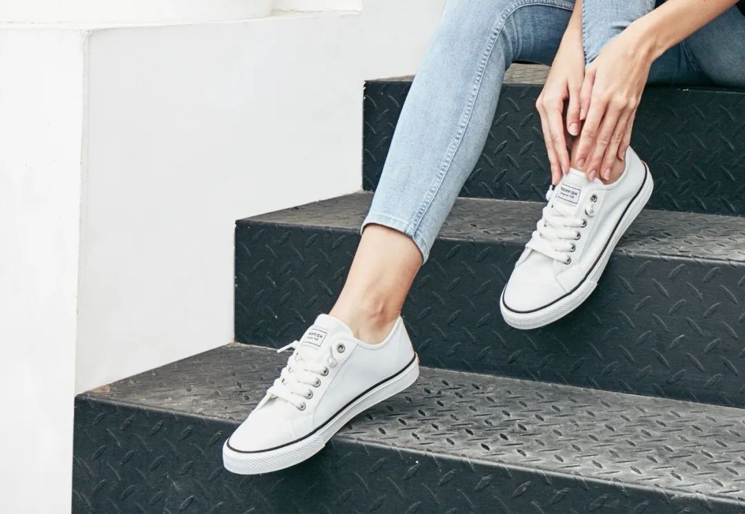 买双小白鞋,小白鞋加绒两双半价