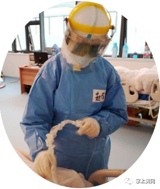 抗疫“她力量”！女神节，致敬最美的“铿锵玫瑰”……