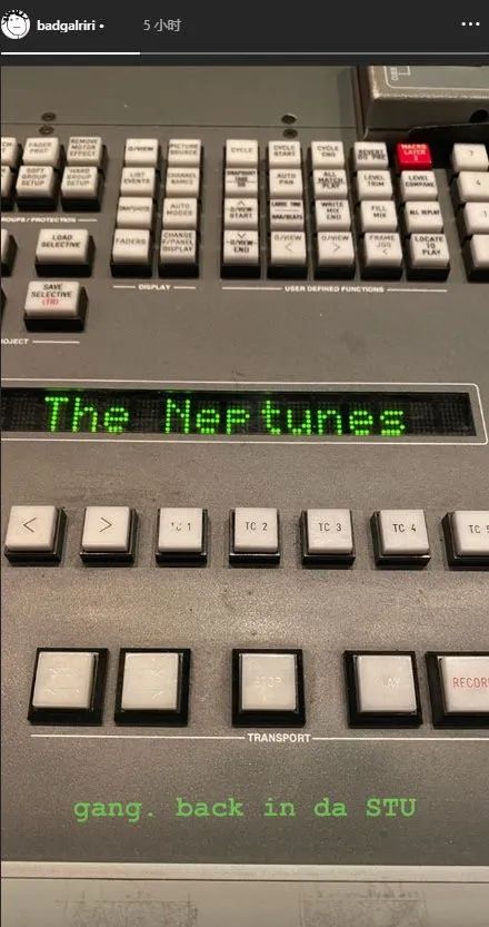 泡菲律宾火辣女孩、上身菲律宾牌子RHUDE是每一个潮人的幻想吧？